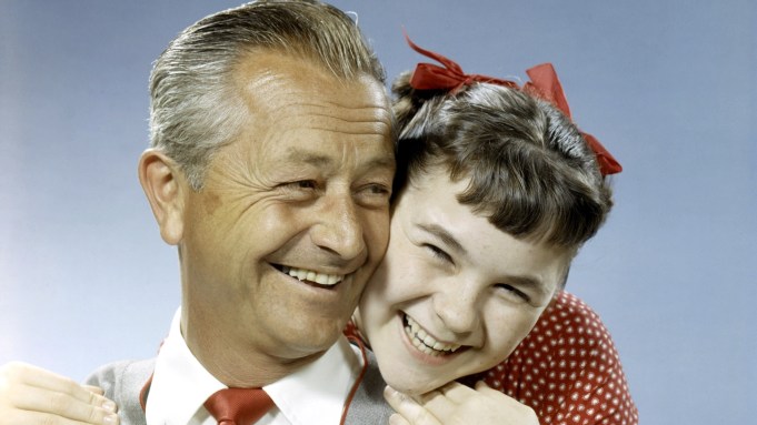 [WOMENS DIGEST] 👩‍🦰 Halle Berry’s Bedroom Rule | Harry’s Hairline Confession | Hoda’s Today Show Future | The Snack That Soothes, And More...