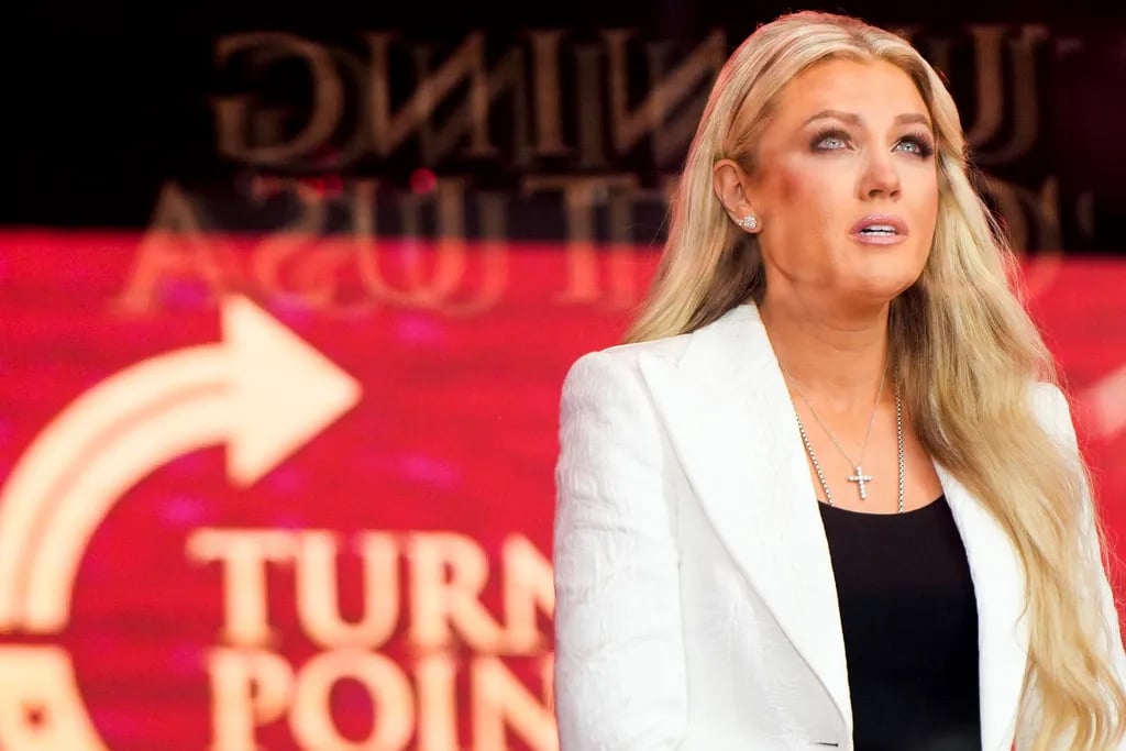 Conservatives vs. Pop Culture 