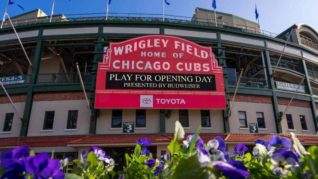 Baseball Season Begins in Chicago
