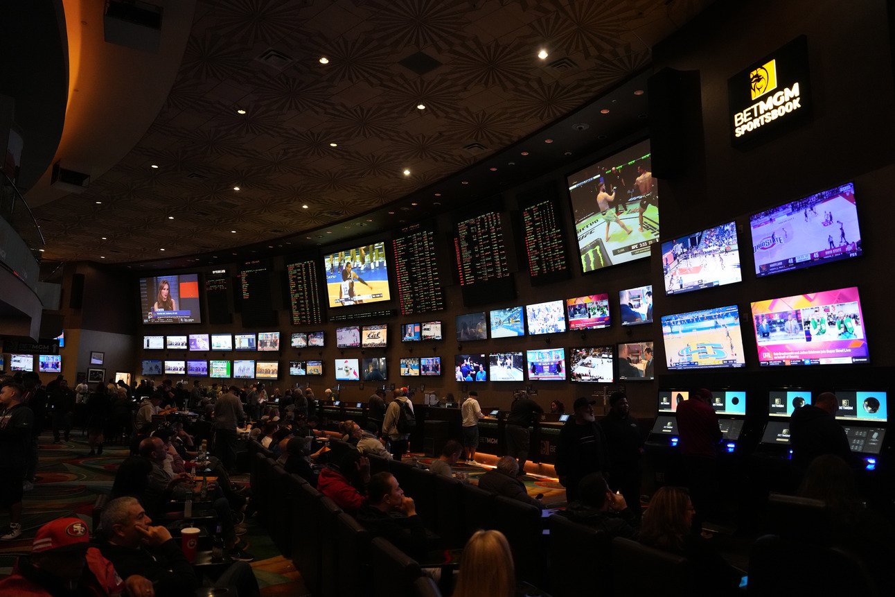 Full NFL Betting Card for Week 9; World Series Begins