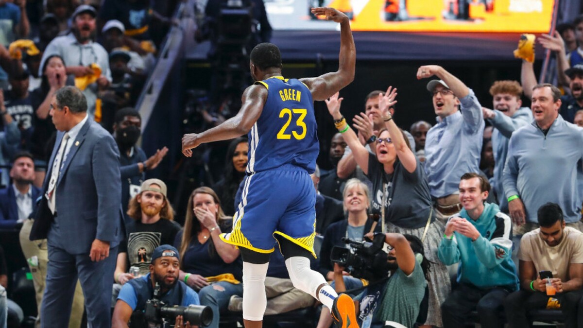 Enjoy Basketball: Bucks topple Celtics, Draymond-less Warriors squeak by Grizzlies