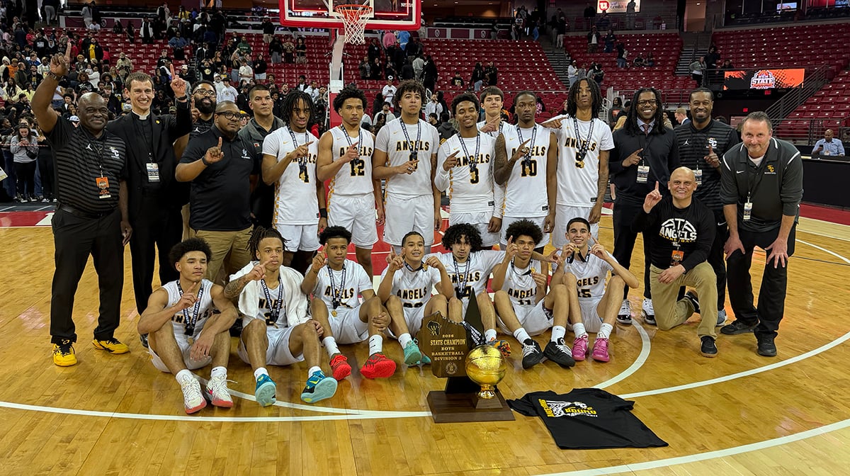 Racine St. Catherine’s stages ‘Hamilton’ in Division 3 title game against Seymour