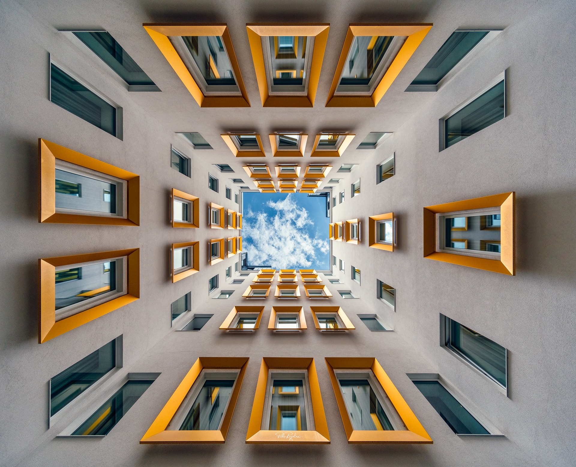 Peter Rajkai’s Entrancing Perspective