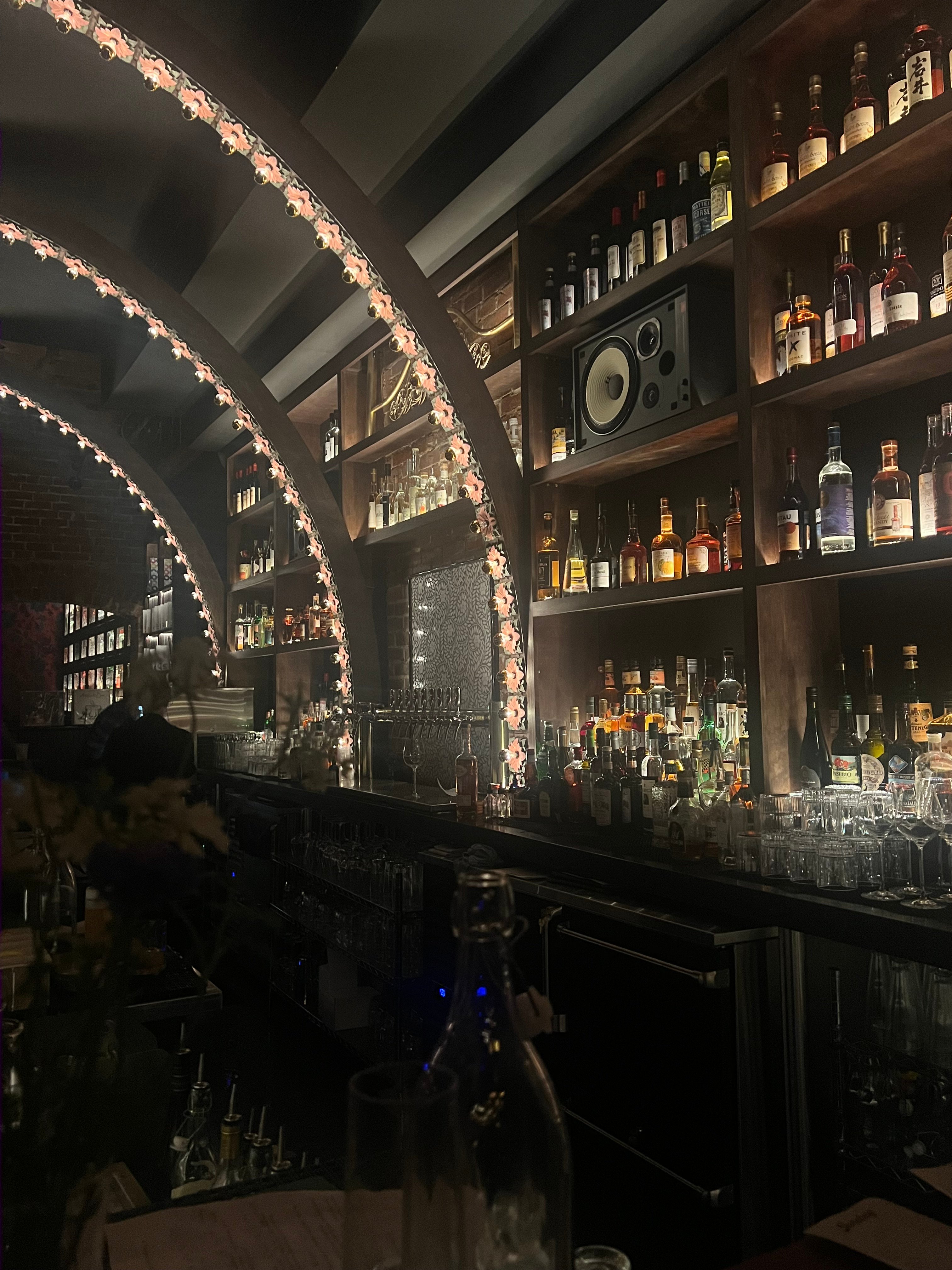 What is Really New About the New Food Media?