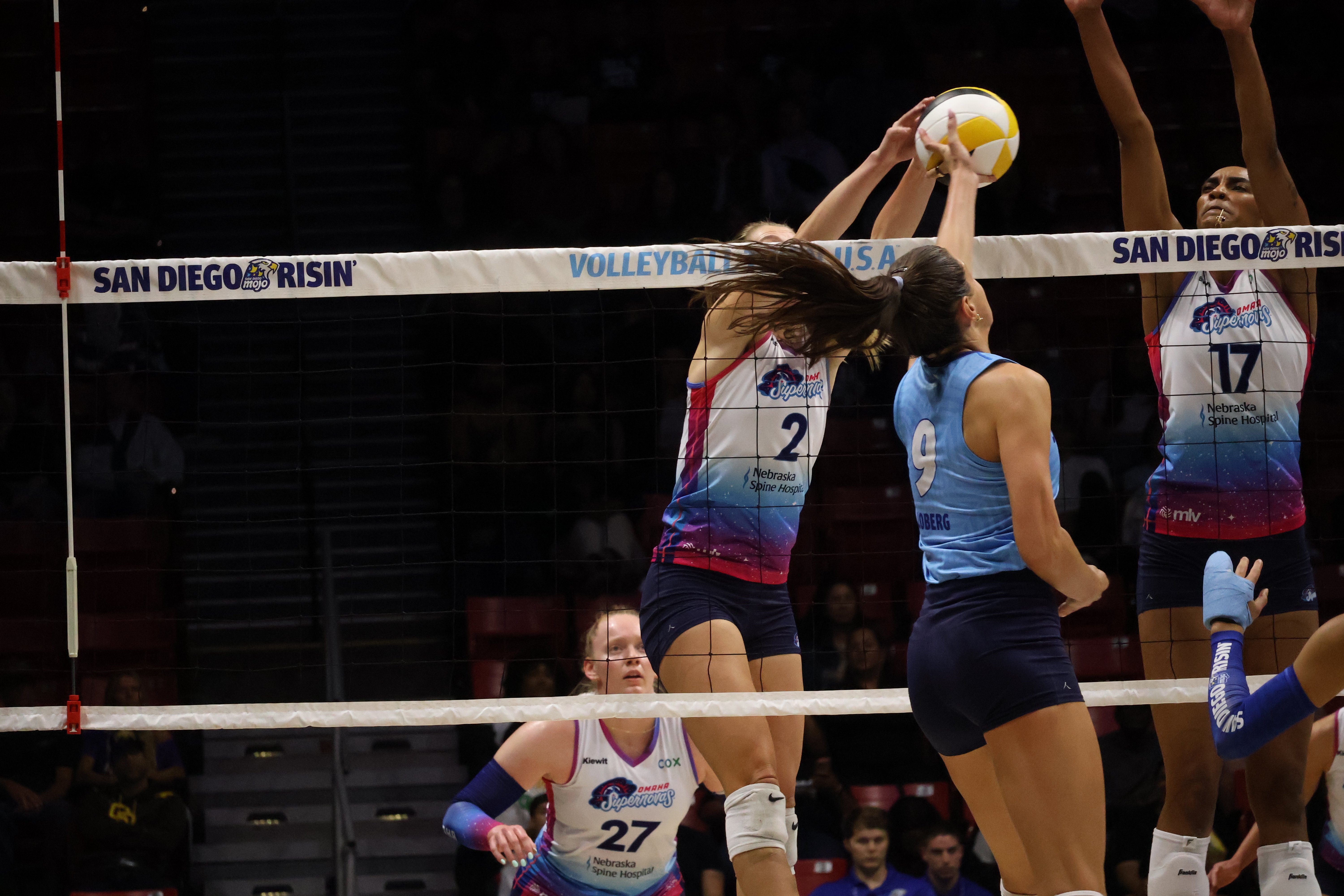 San Diego Mojo Pro Volleyball Bounce Back against the Supernovas