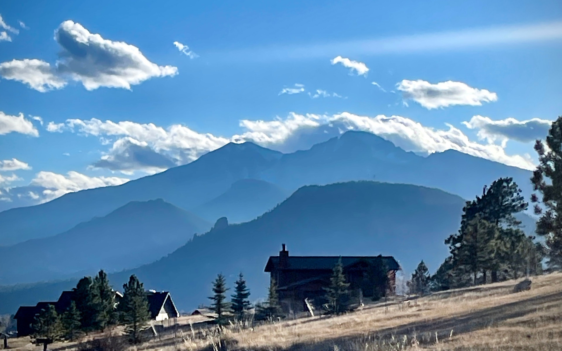 Trail Notes Newsletter: First Snow, Last Leaves & Estes at Its Quietest