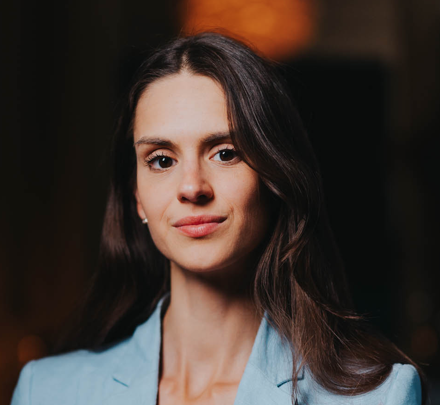 🦥  #11  Your Closet is Dumb. Here's How Lynn Mikolajczak is Making It Smarter