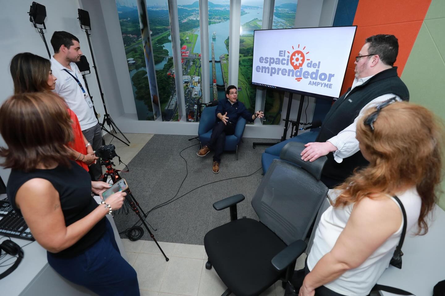 Raúl Fernández impulsa modelo SBDC en Azuero