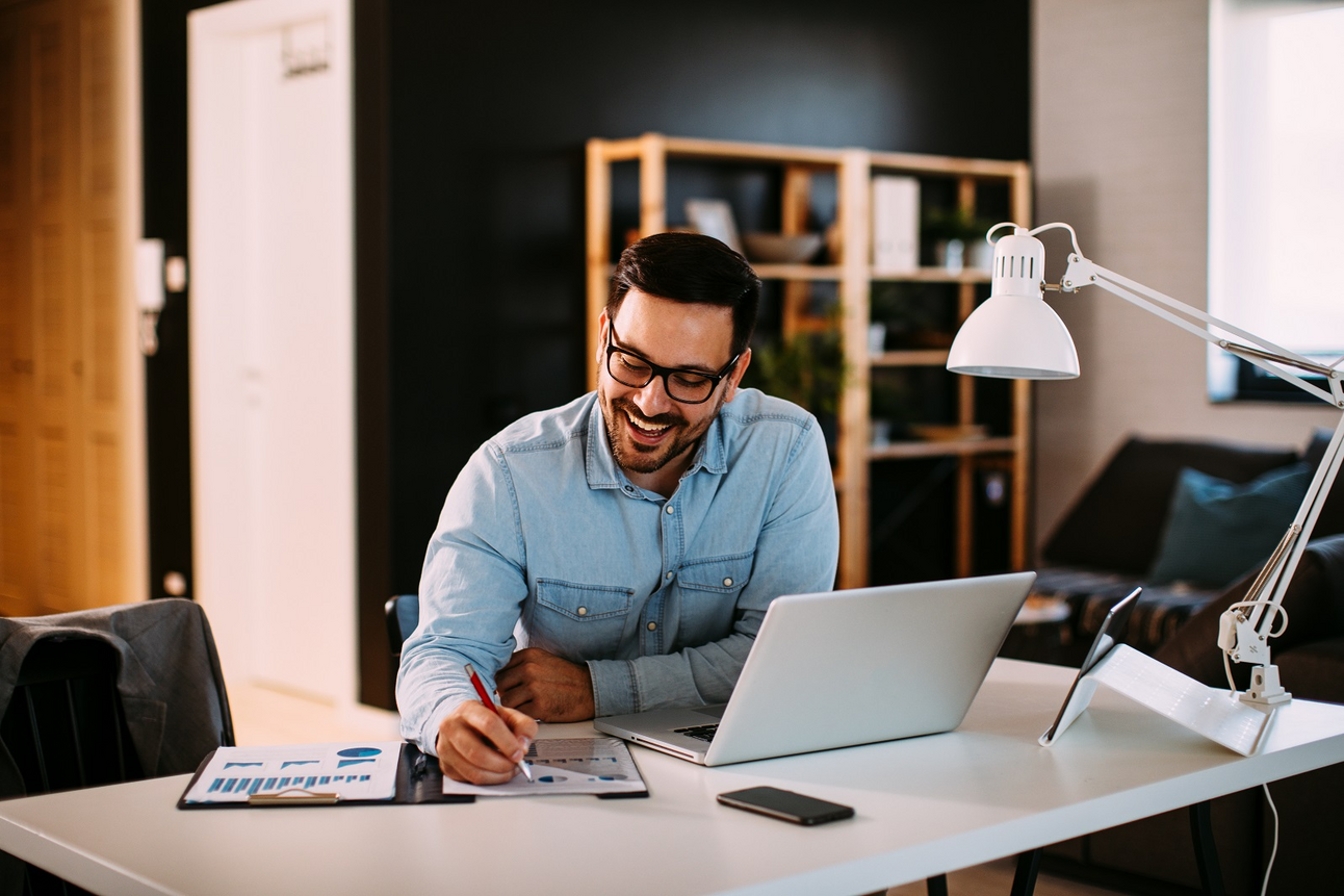 How to Navigate office dynamics ethically and effectively
