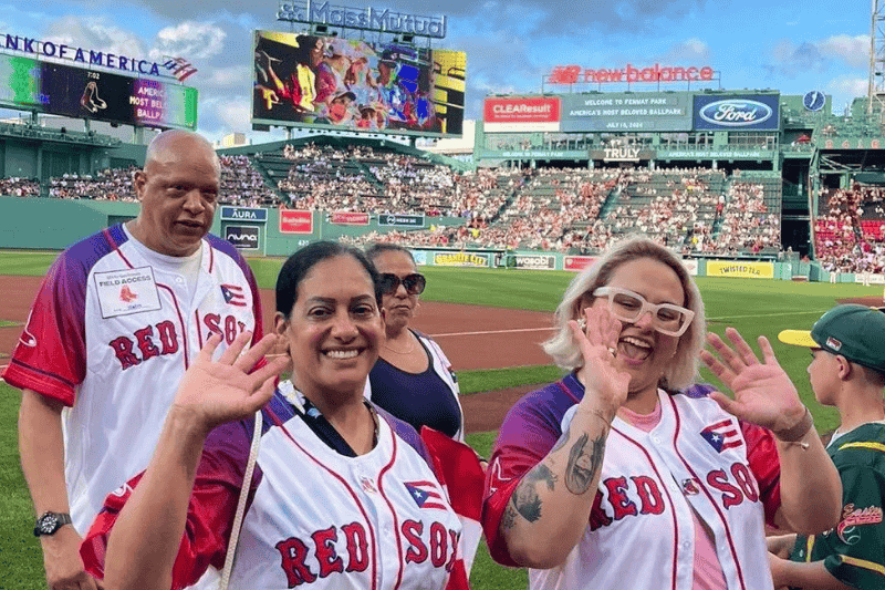 ¡Queremos más noches latinas en Fenway Park y tu opinión es clave!