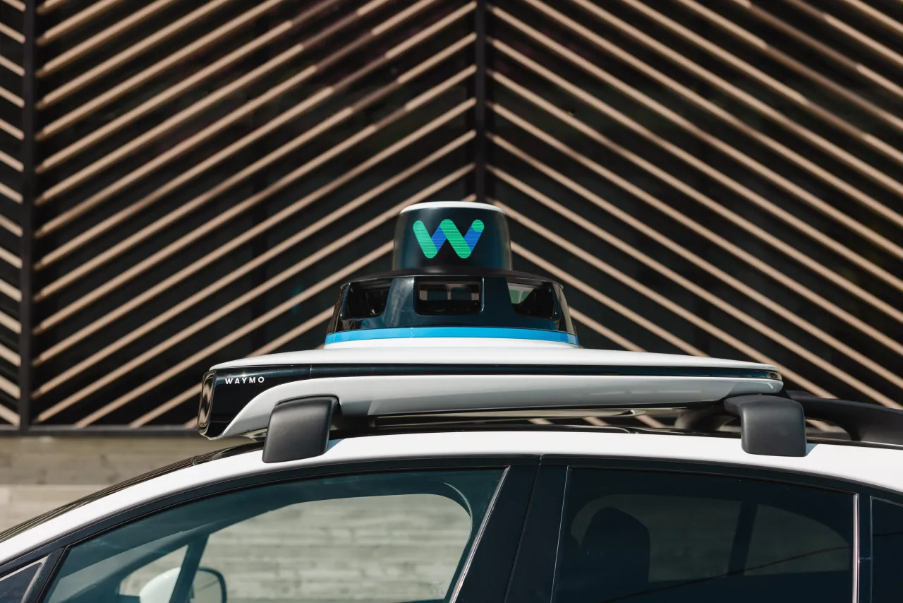 ⚡🔋Google’s Waymo tests Gemini AI inside robotaxis