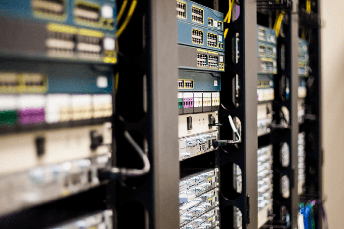 Diferencias entre Switches de Capa 3 y Routers: ¿Cuál Necesitas?