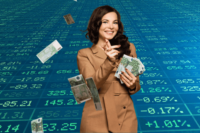 Must Reads: AppLovin - Buy, Hold, or Sell Before Earnings?