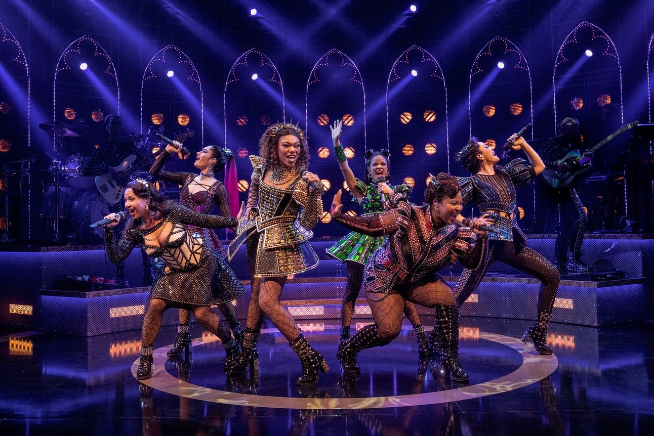 Six the Musical Sizzles, Pops, & Inspires Young ‘Queens’