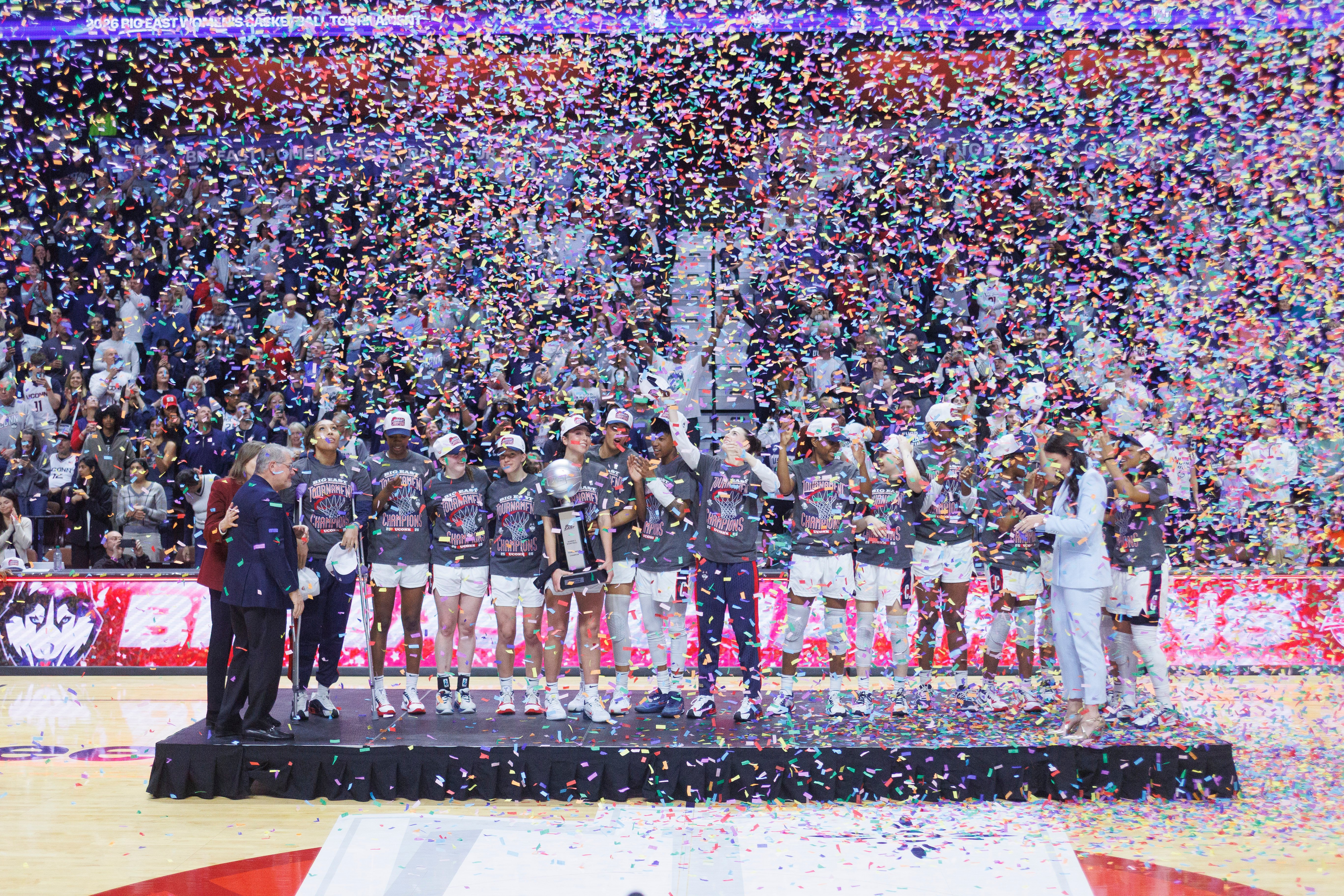 The Weekly: Will UConn be the No. 1 overall seed on Selection Sunday?