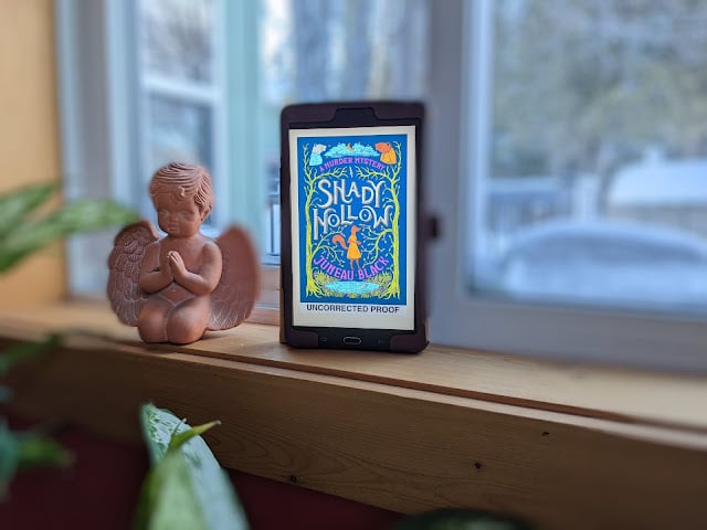 ARC Review: Shady Hollow: A Murder Mystery