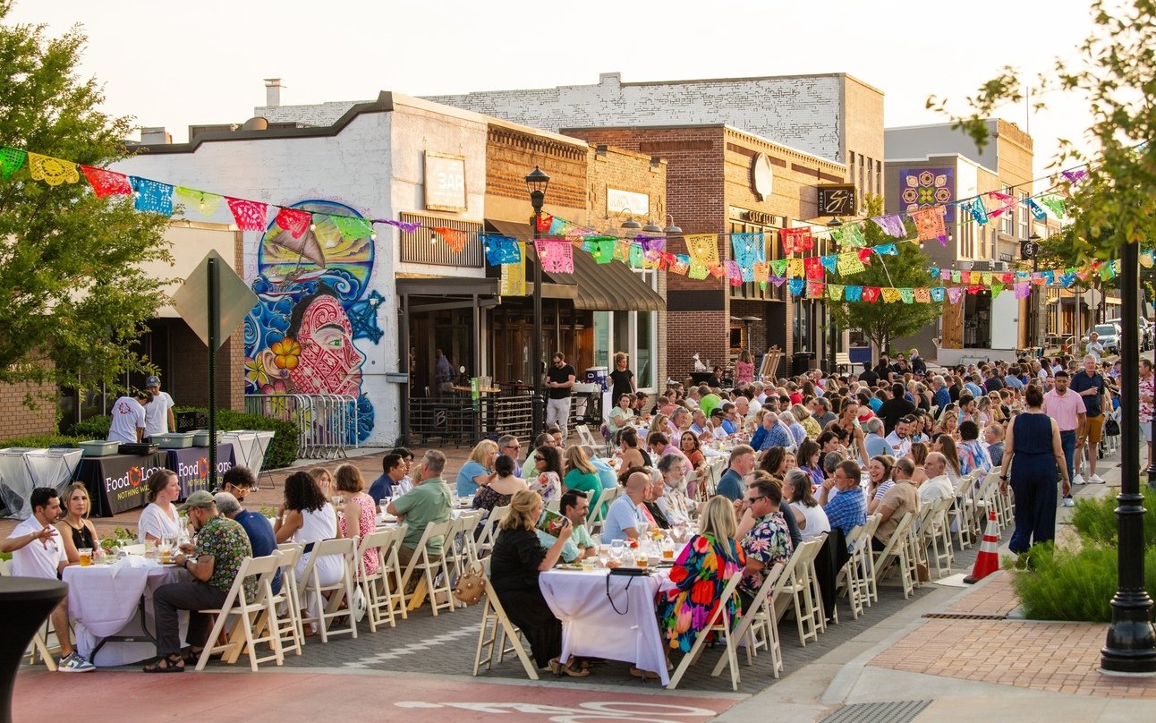 Don’t Miss Downtown Springdale’s Annual Street Dinner On Emma Ave