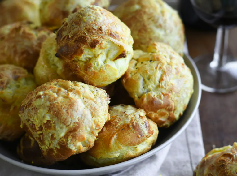 How to think creatively in PM interviews, hot jobs this week & just 1 week left to fast-track your PM career in 2025!