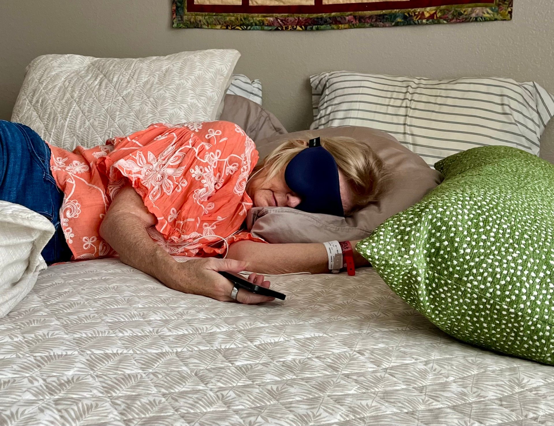 Age Boldly: What to Carry as a Personal Bag on the Plane