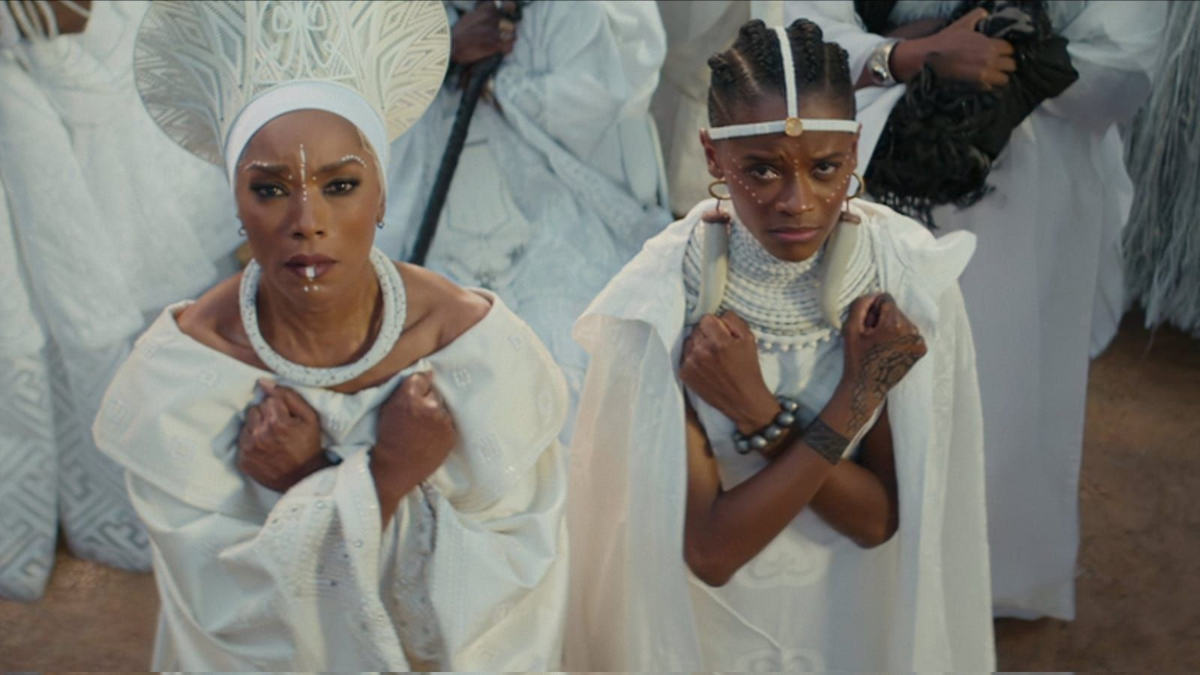 Taquilla EEUU: ‘Black Panther’ lidera a la espera de ‘Avatar’