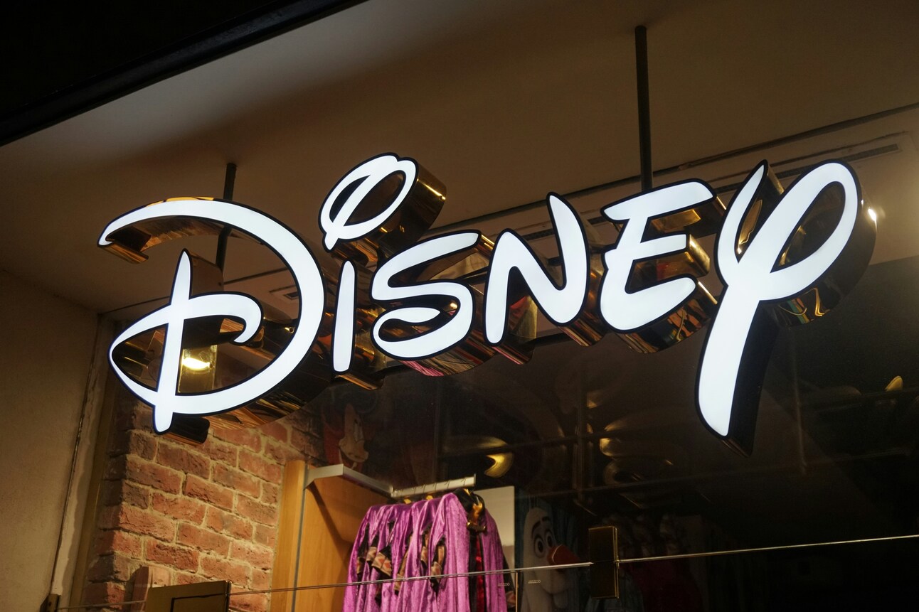 Disney Holds Any Sale of ABC, ESPN and Completes Full Ownership of Hulu 