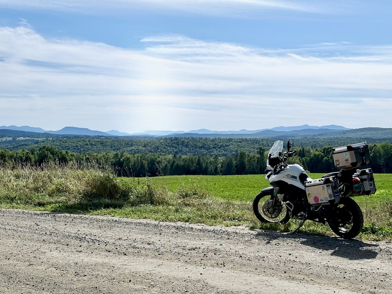 The Ride Guide : Issue #1 NEK