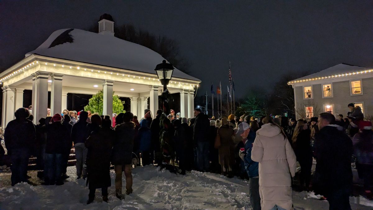 Bainbridge Township Tree Lighting!