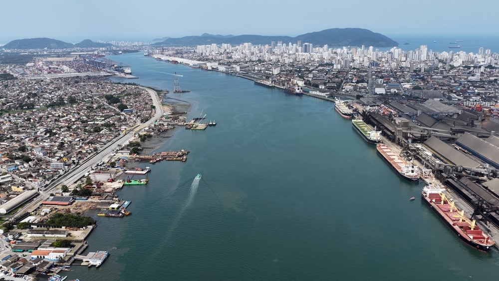 🏗🚢 Safe harbor?