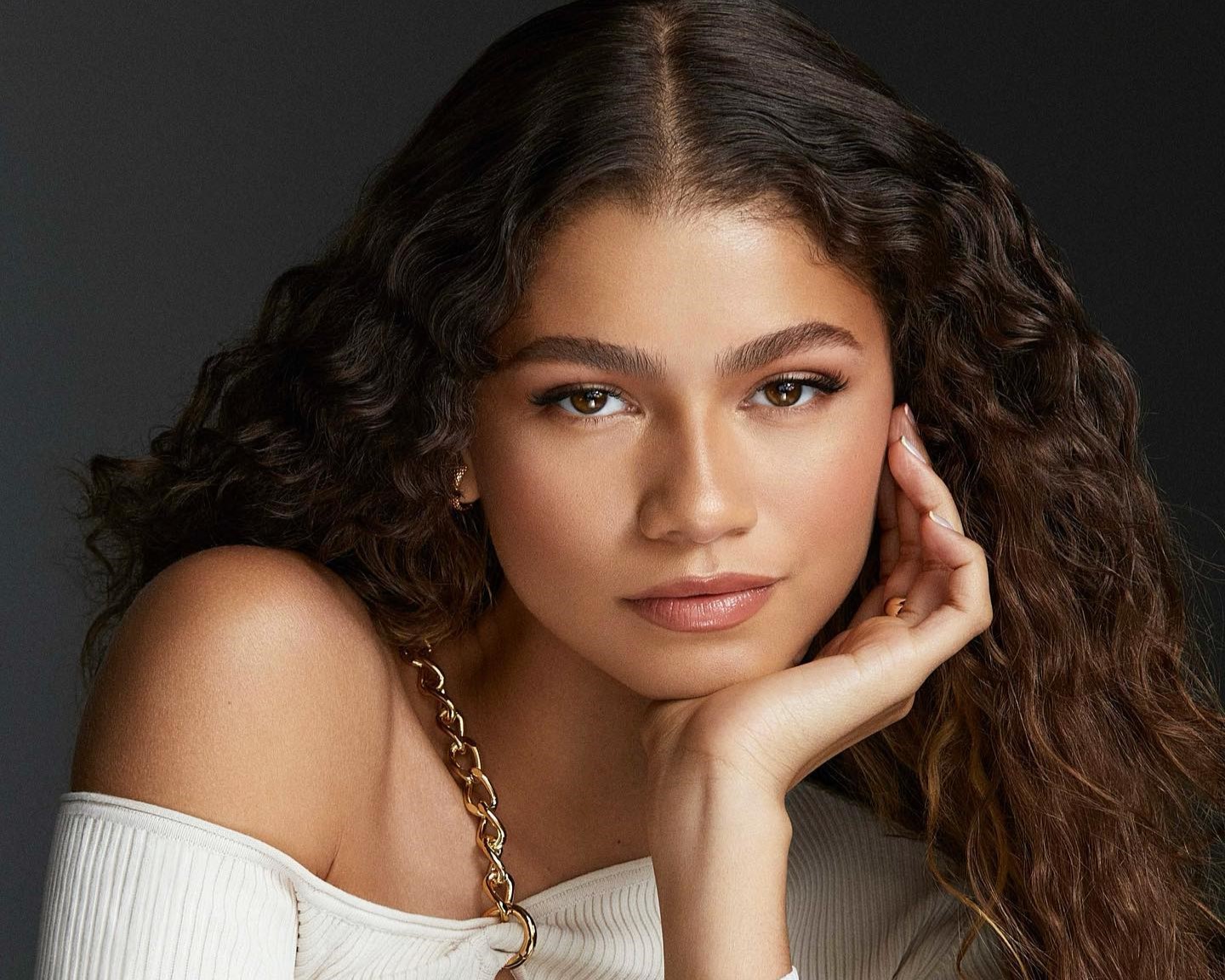 Zendaya’s Bridal Gown Premiere Look Is Sparking Major Fashion Drama