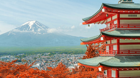 🎧  The 'Voices of Japan' channel is launched by Evergreen Podcasts and Nippon Broadcasting, revealing a tapestry of Japanese culture.