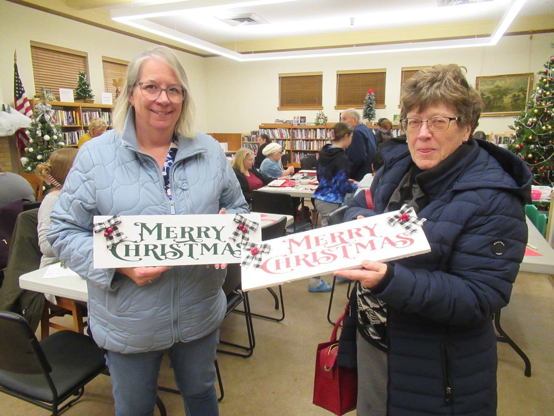 Standing Room Only: Grand Ledge Library's Christmas Sign Painting Workshop Was a Hit