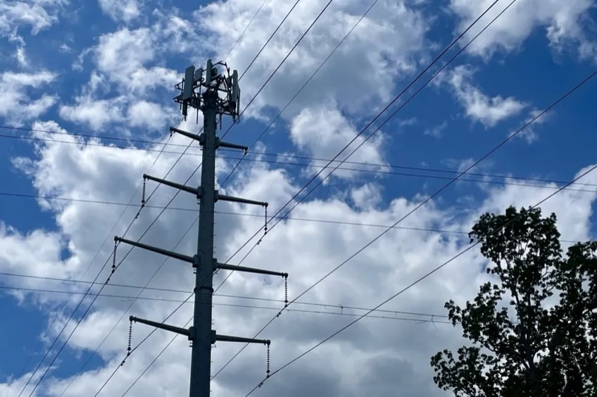 🐝 Mountain Bee Exclusive: Wise County Supervisors Announce New Plan to Power the Future — With YouTube and Wishful Thinking