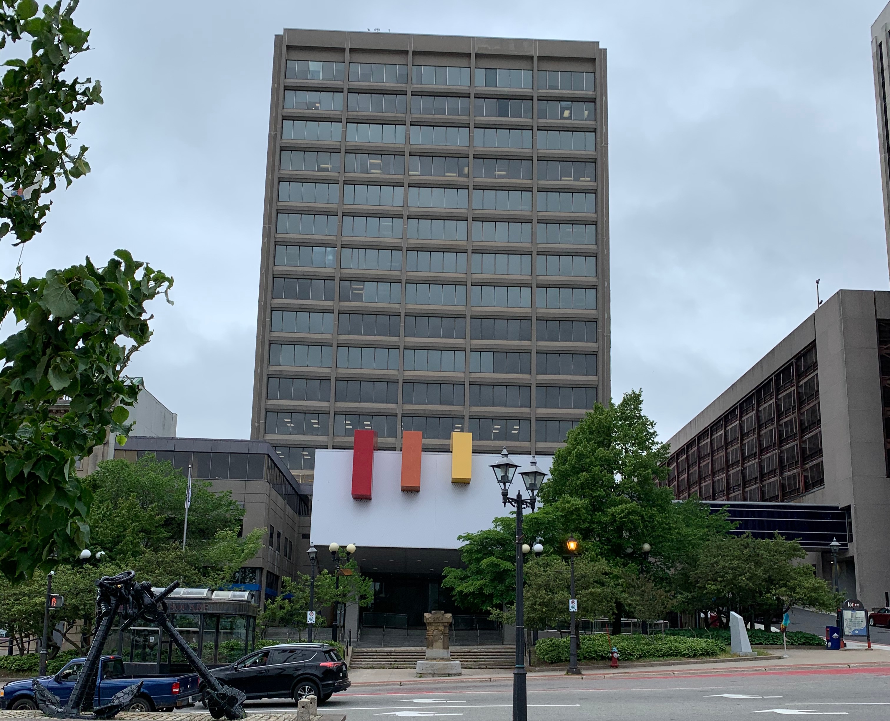 🤷 So... nobody wants this job? 