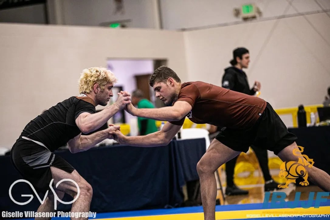 Why Brazilian Jiu-jitsu Players Suck at Wrestling