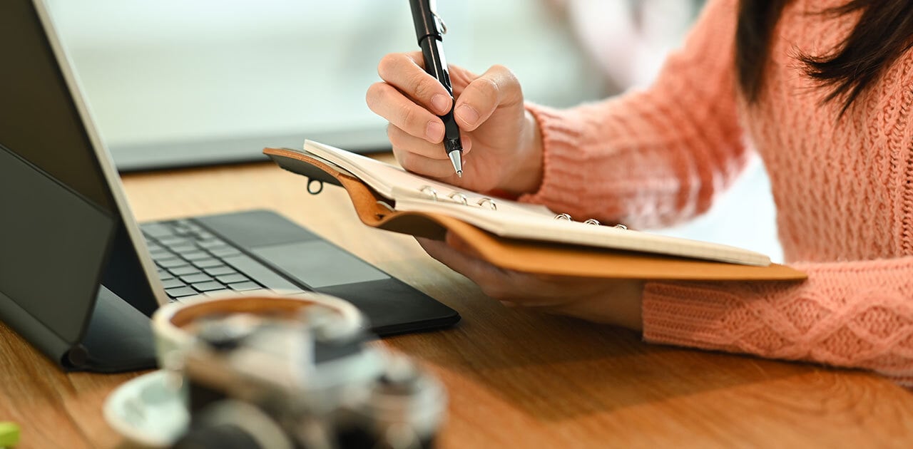 Should we just outsource our writing to AI? 