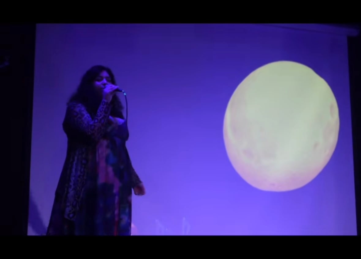 Last night's Super Moon in Aries 🌕♈️ said "buy tickets to EMOJI" 🫵🏽💁🏽‍♀️