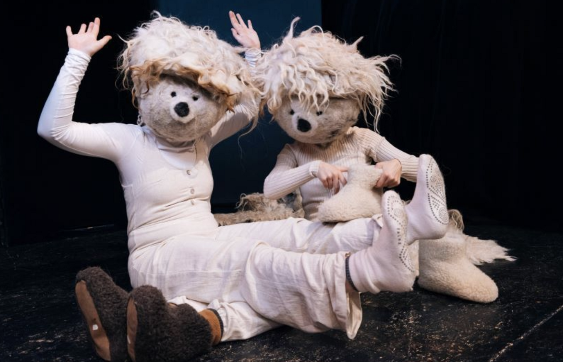 22 Sep-6 Oct:  A dad's take on building the village (#22)