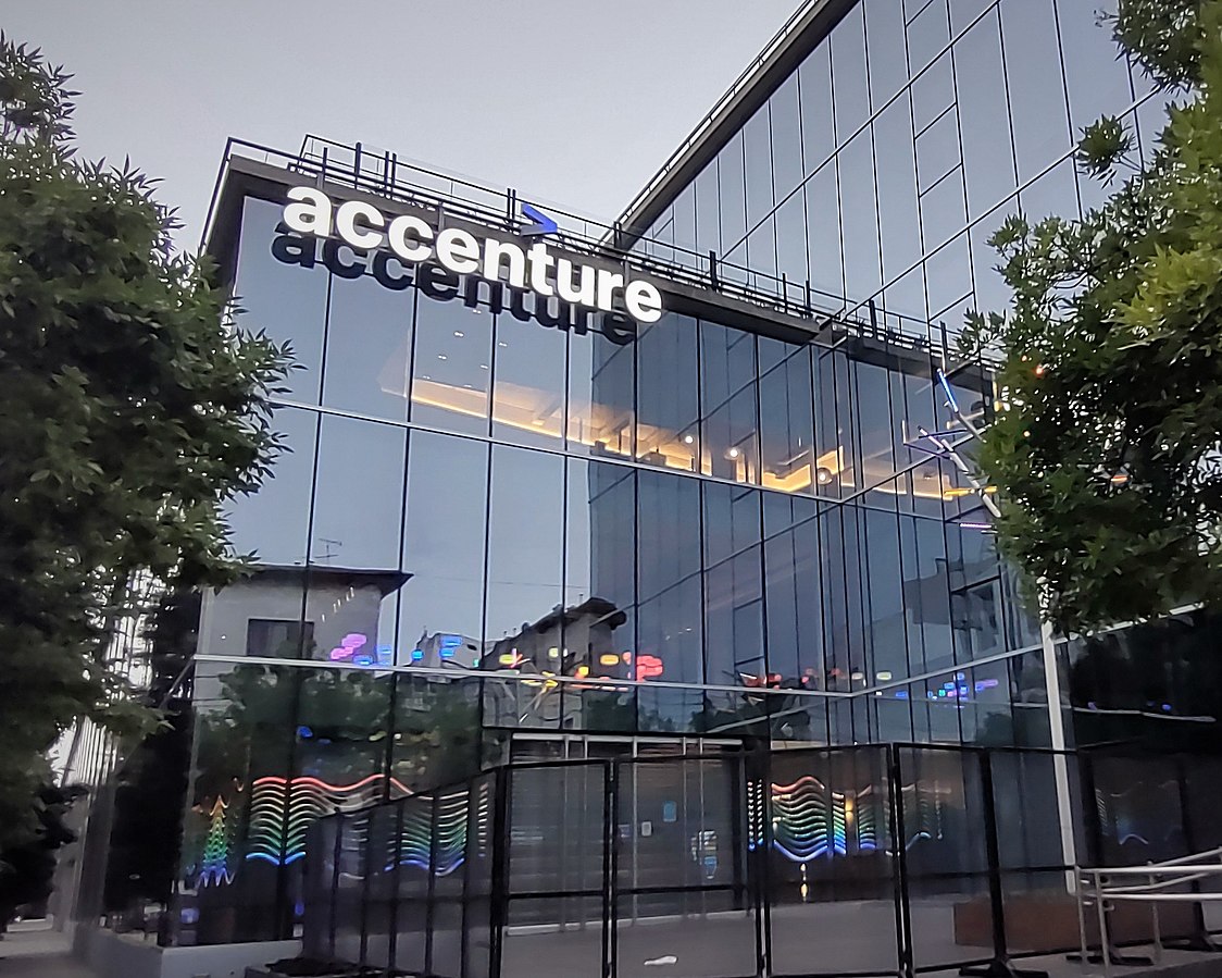 Accenture = The AI general contractor
