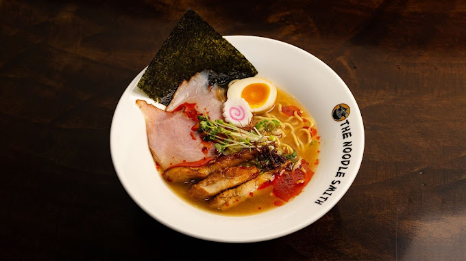 📘A Must-Try New Noodle Restaurant 