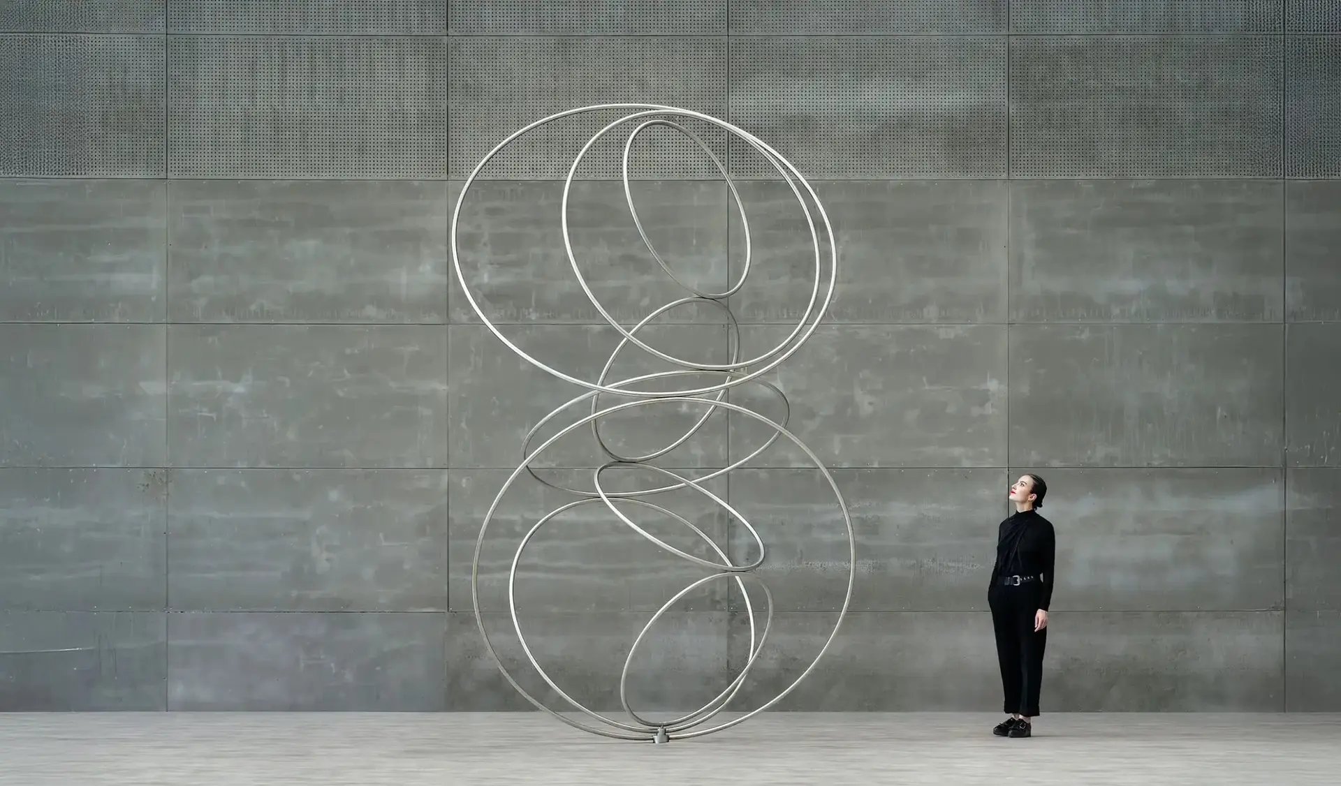 ‘Cycles’, a Mesmerizing Kinetic Sculpture by SpY