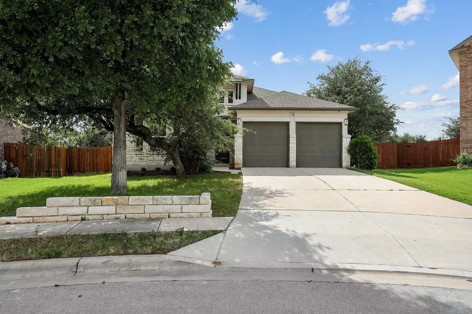 Fully renovated elegance in Ranch at Brushy Creek – Cedar Park