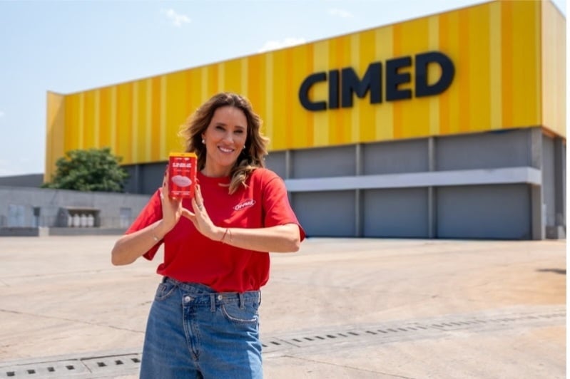 Lavitan e Carmed se unem em collab inédita e lançam suplemento para cabelos e unhas