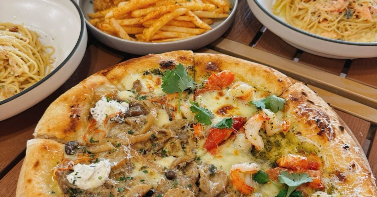Cafe Fufu - Authentic Wood-Fired Pizza Under HDB In Redhill