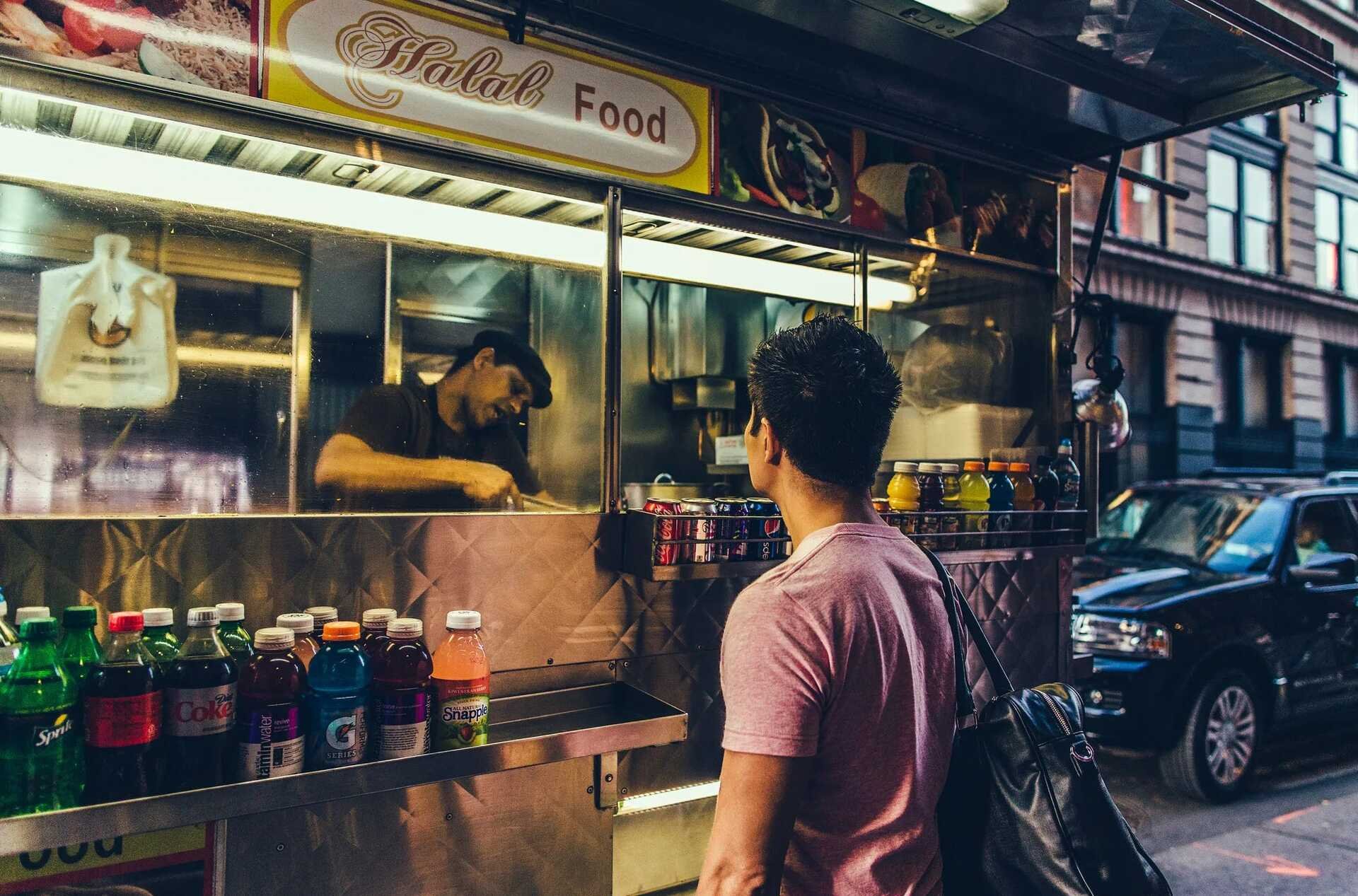 HALAL CART ORDERS ARE MORE TRUSTED THAN GLOSSY RESTAURANT REVIEWS.