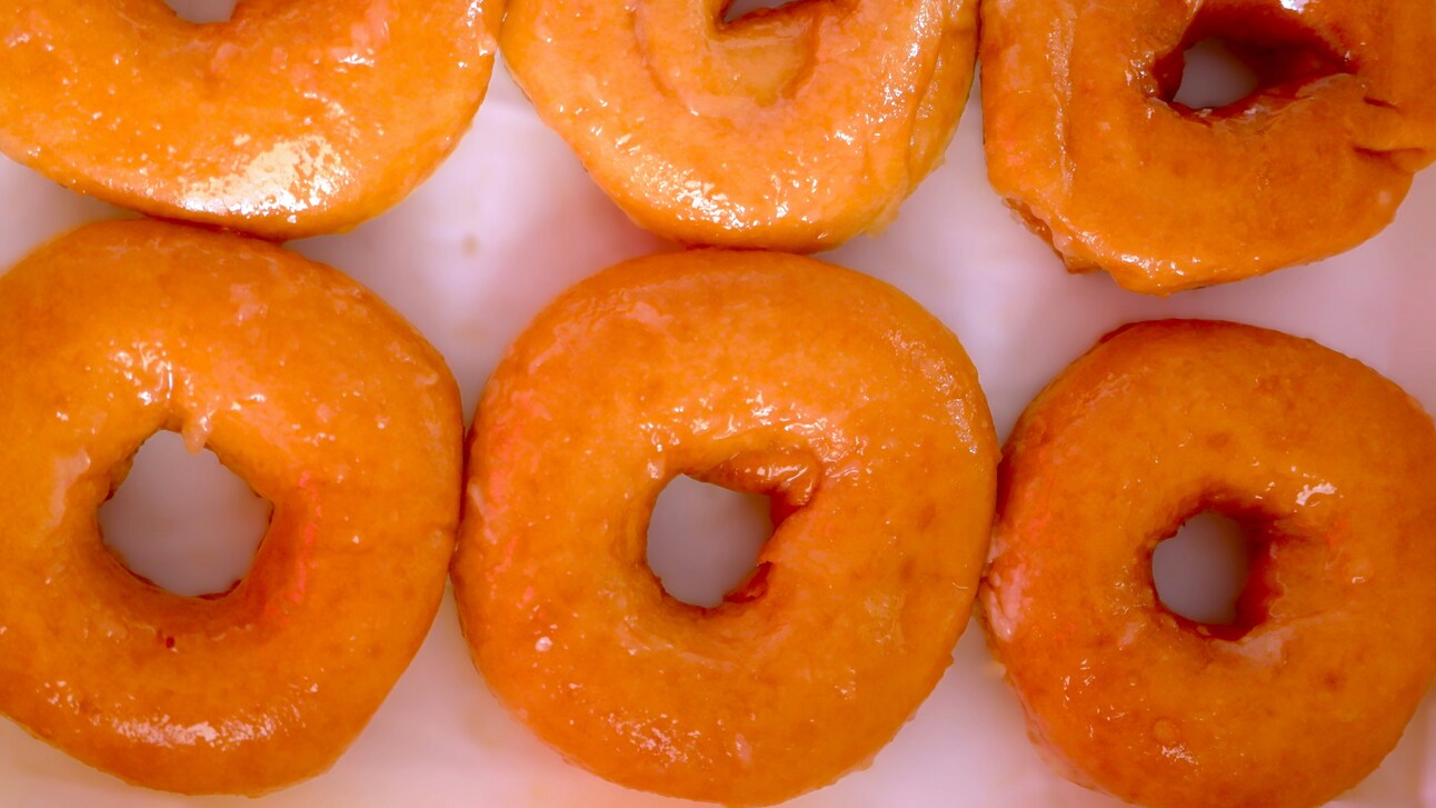 black box vs donuts