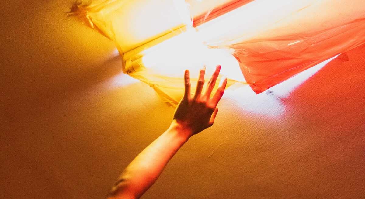 Explore Your Innermost Thoughts with the Help of Bref Double Poetry