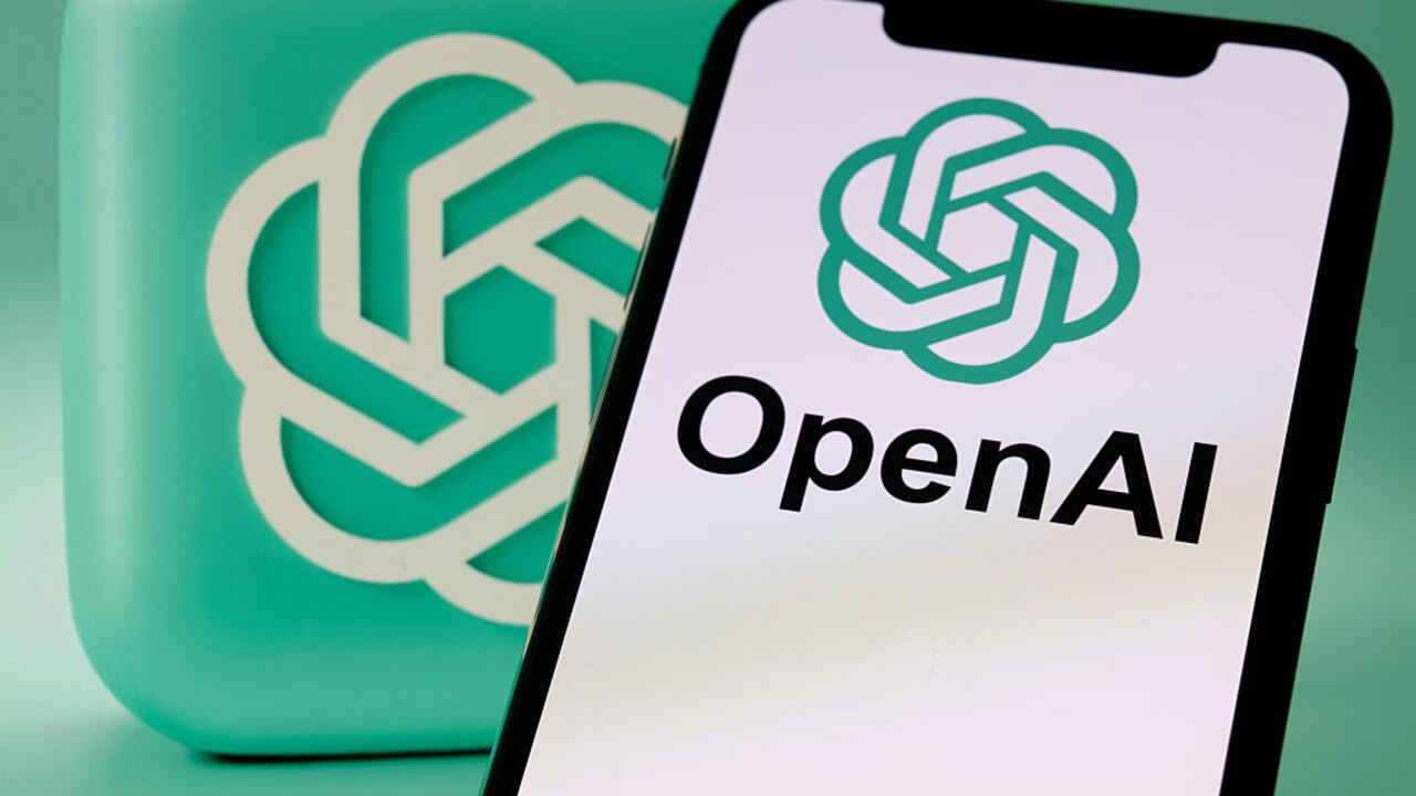 🟢 ¿OpenAI frena su expansión?