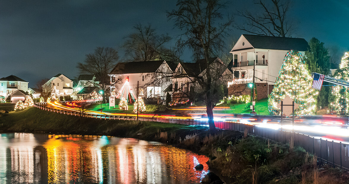 🟡 Vote for McAdenville as Best Christmas Town