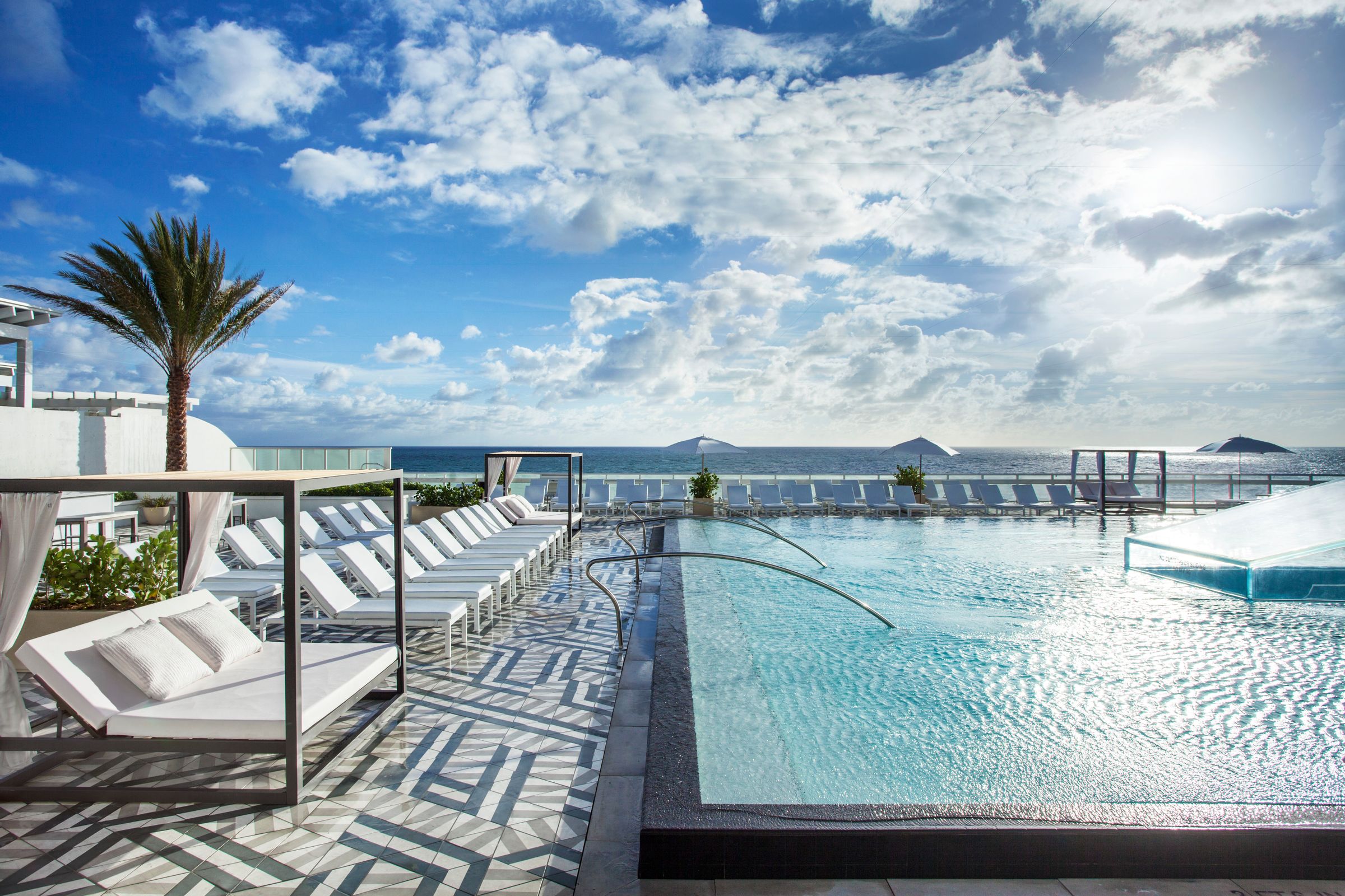 W Fort Lauderdale’s Refreshed Social Scene Makes a Strong Case for a Beach Staycation