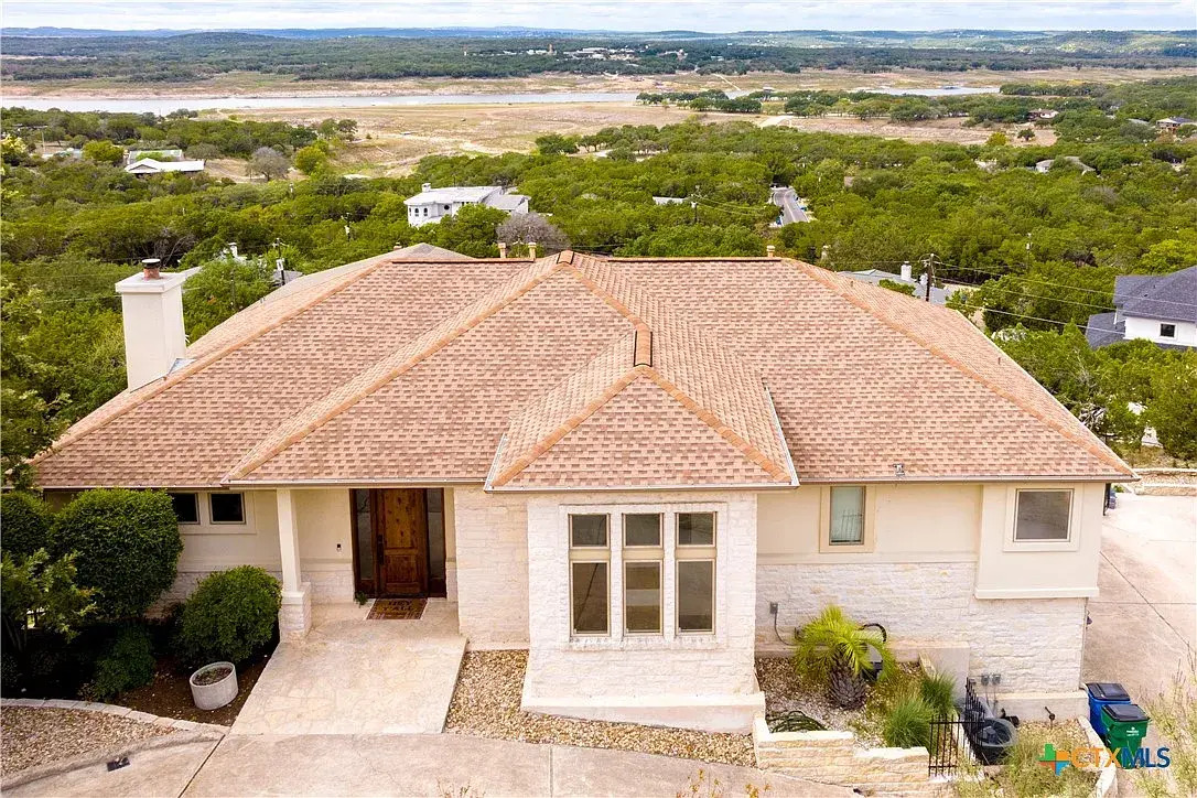 Hill Country luxury with lake views – Lago Vista